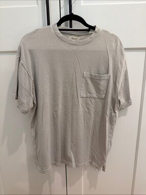 Madewell Women’s oversized Pocket Tee